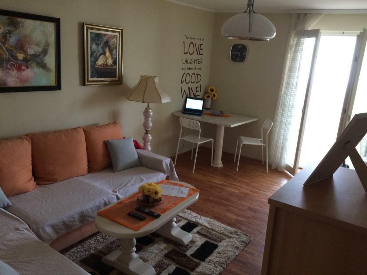Apartman Melody Sombor Exterior photo